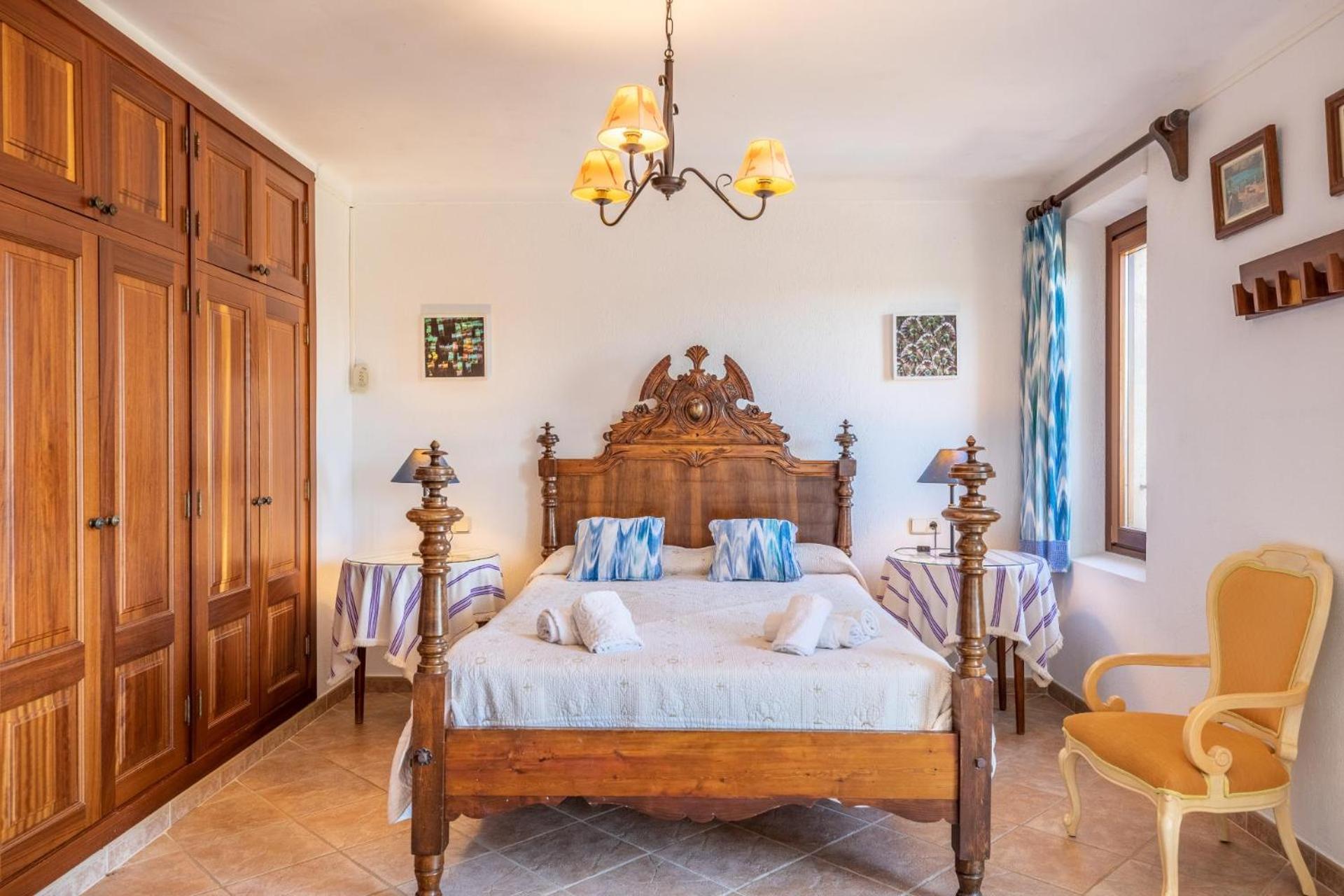 Lolivar Canaves By Vintage Travel Villa