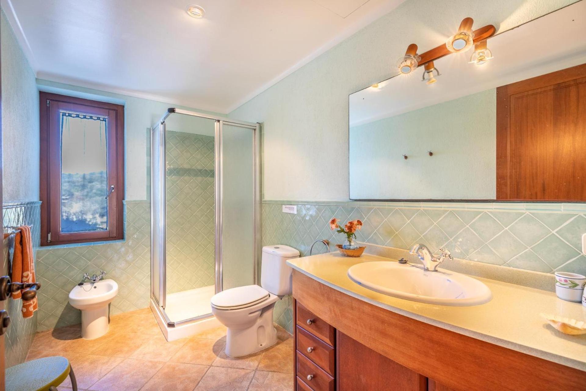 Villa Lolivar Canaves By Vintage Travel
