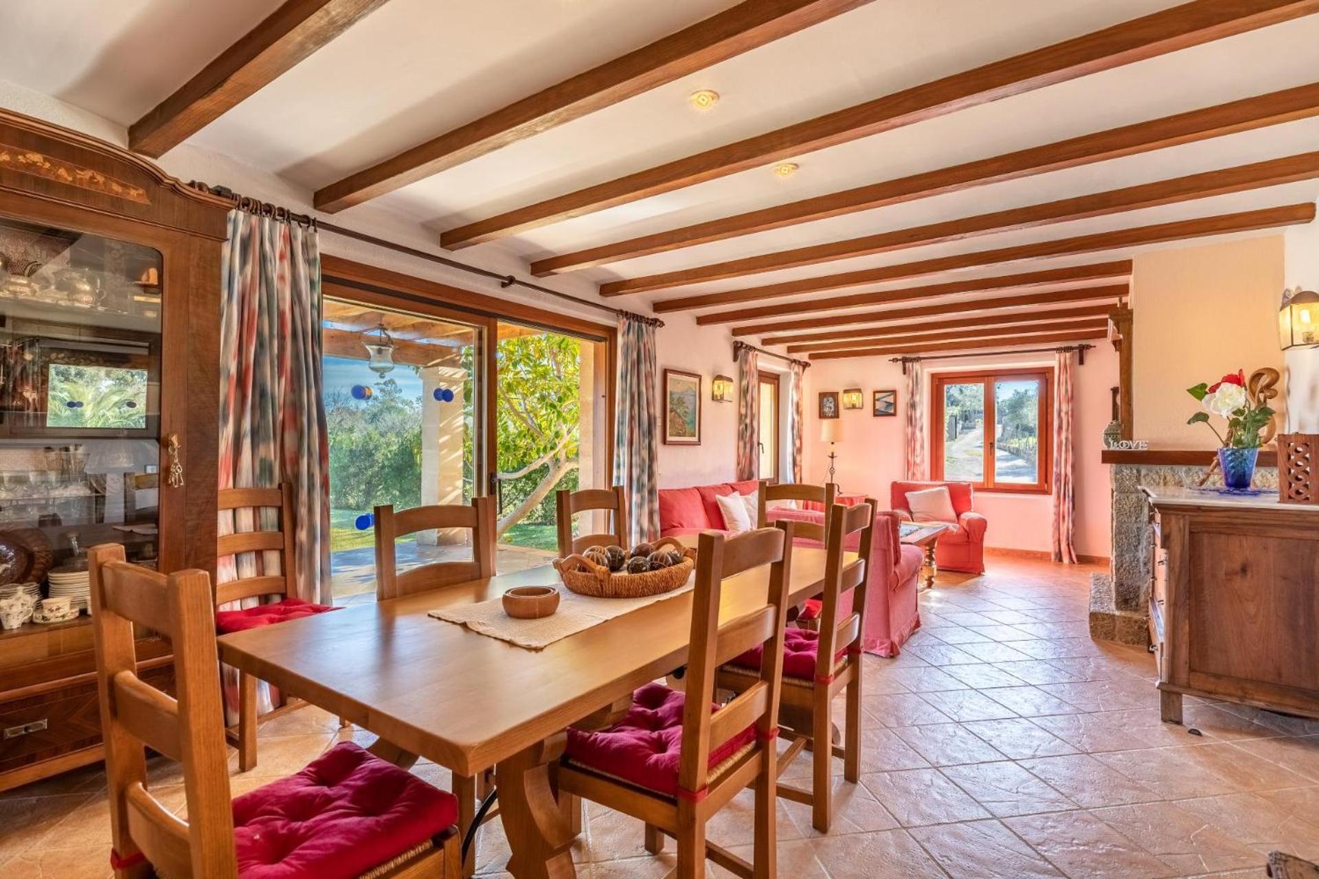 Lolivar Canaves By Vintage Travel Villa